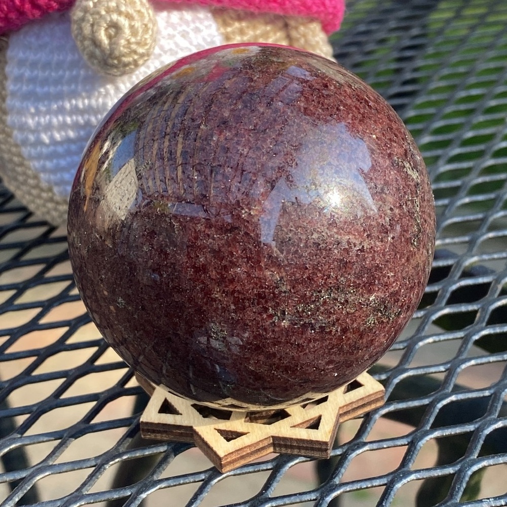 Red Garnet Sphere - Picture 5 of 9
